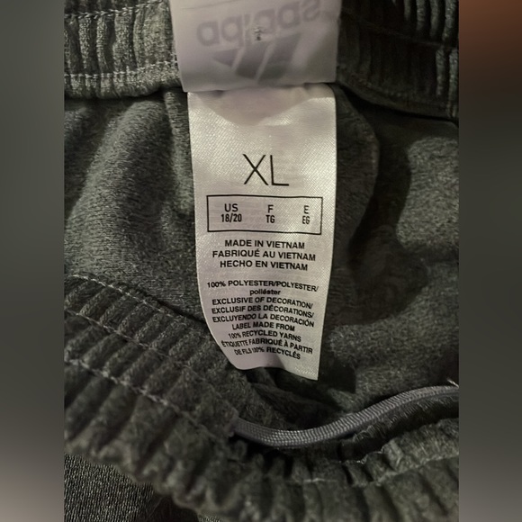 Grey and black Adidas joggers - Picture 5 of 8